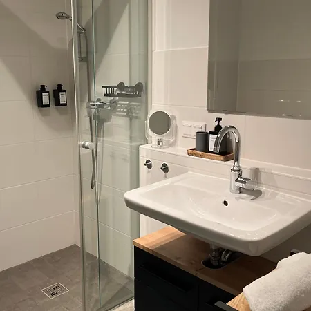 Modernes Mit Balkon Und Parkplatz Zentrum Hannover