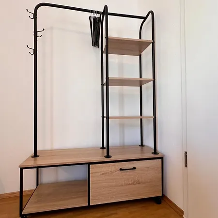 Modernes Mit Balkon Und Parkplatz Zentrum *