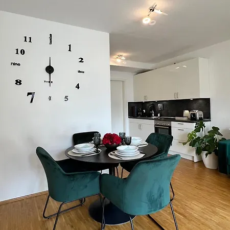 Modernes Mit Balkon Und Parkplatz Zentrum Apartmán Hannover